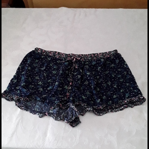 Mossimo Supply Co. Other - Mossimo flirty shorts